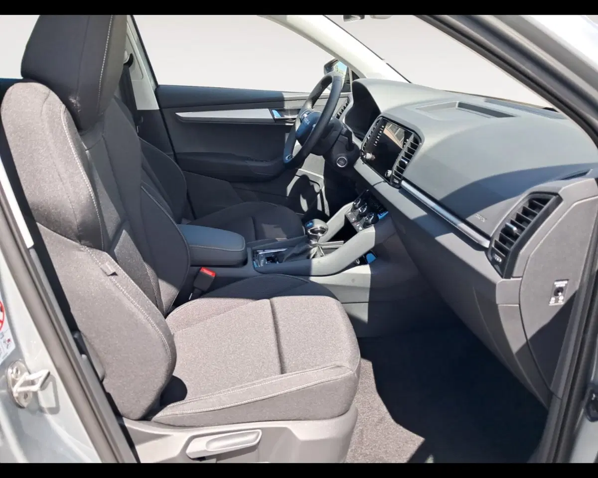 Skoda Karoq nuova a Ravenna (10)