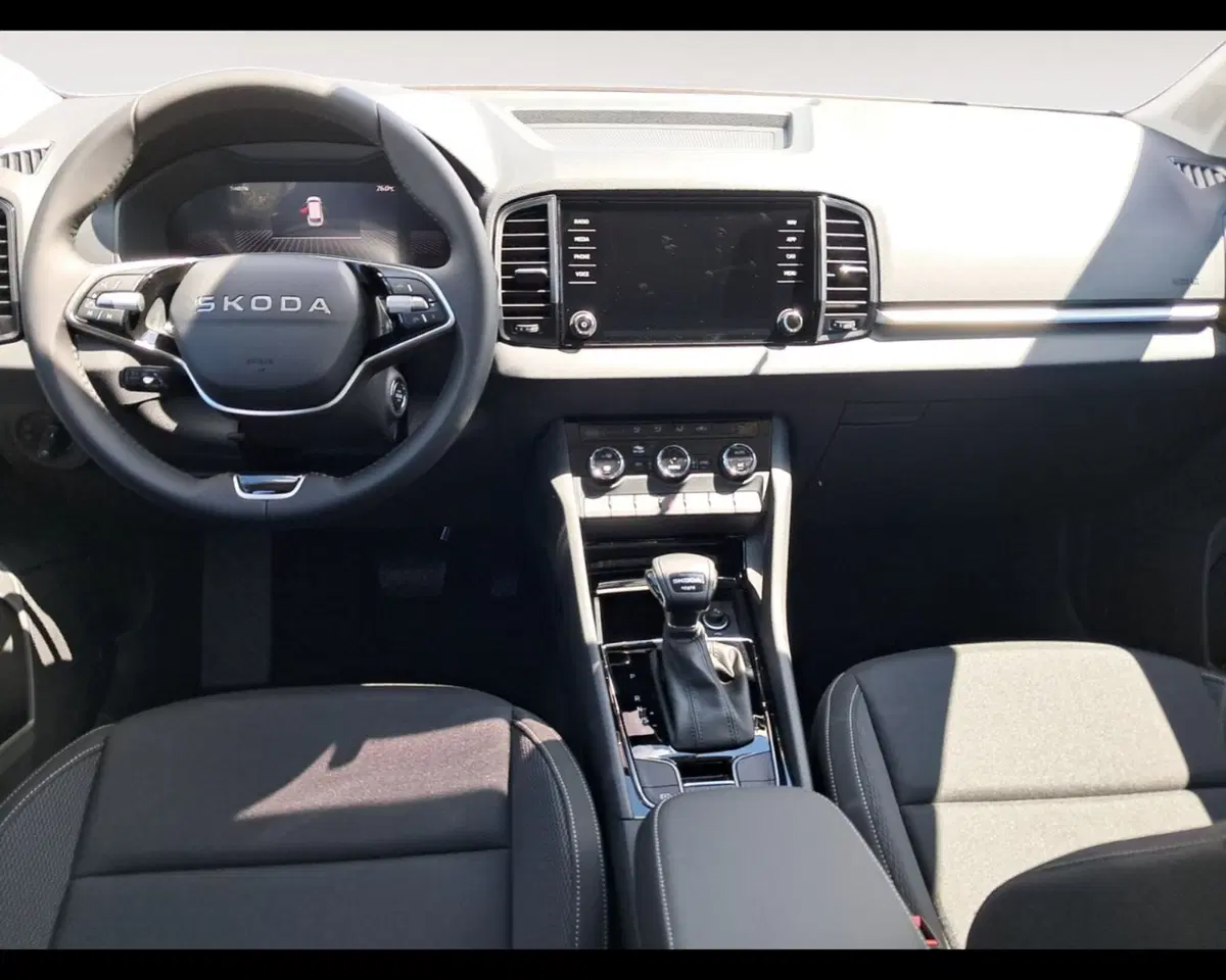 Skoda Karoq nuova a Ravenna (12)