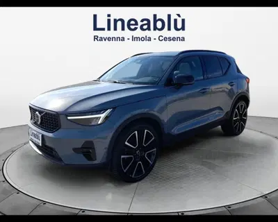Volvo XC40 B4 AWD automatico Ultimate Dark del 2023 usata a Ravenna