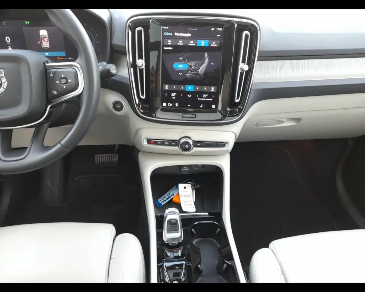 Volvo XC40 usata a Ravenna (11)