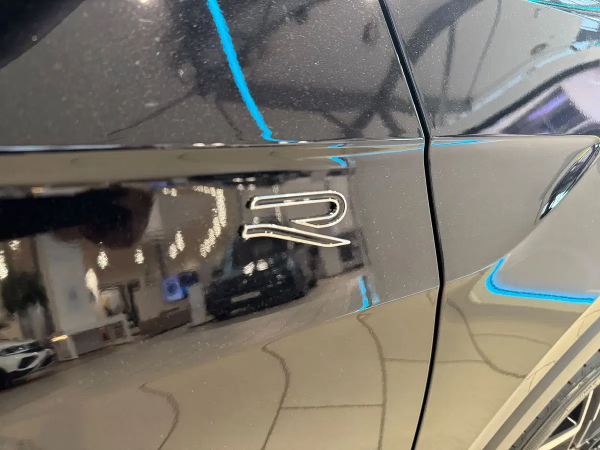 Volkswagen T-Cross usata a Varese (18)
