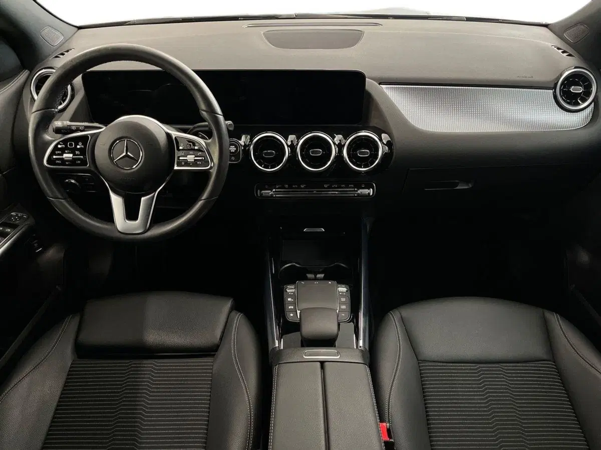 Mercedes-Benz GLA SUV usata a Prato (9)