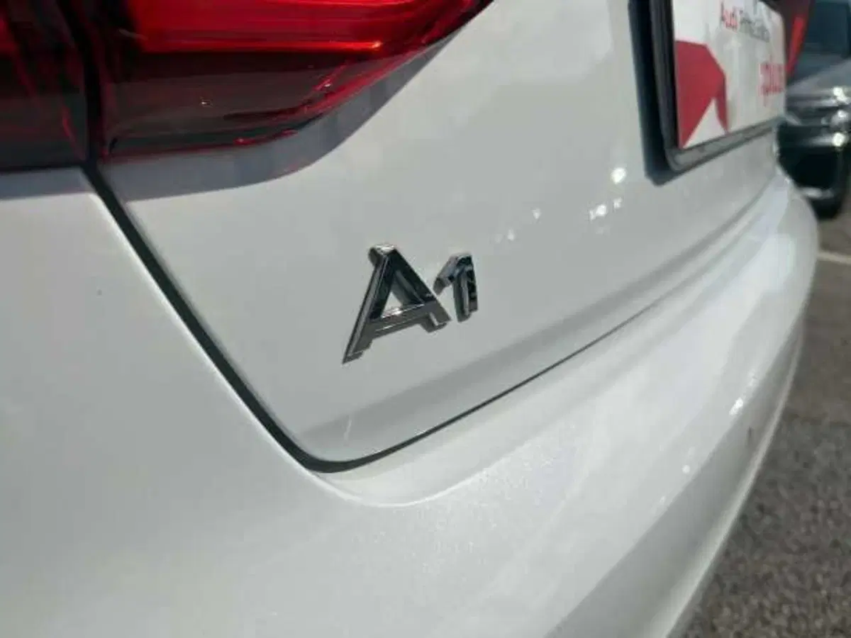 Audi A1 Sportback usata a Prato (14)