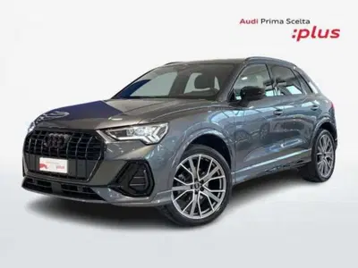 Audi Q3 35 2.0 tdi Identity Black s-tronic del 2024 usata a Pistoia