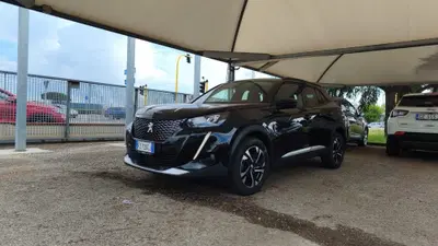 Peugeot 2008 PureTech 130 S&amp;S Allure del 2020 usata a Empoli