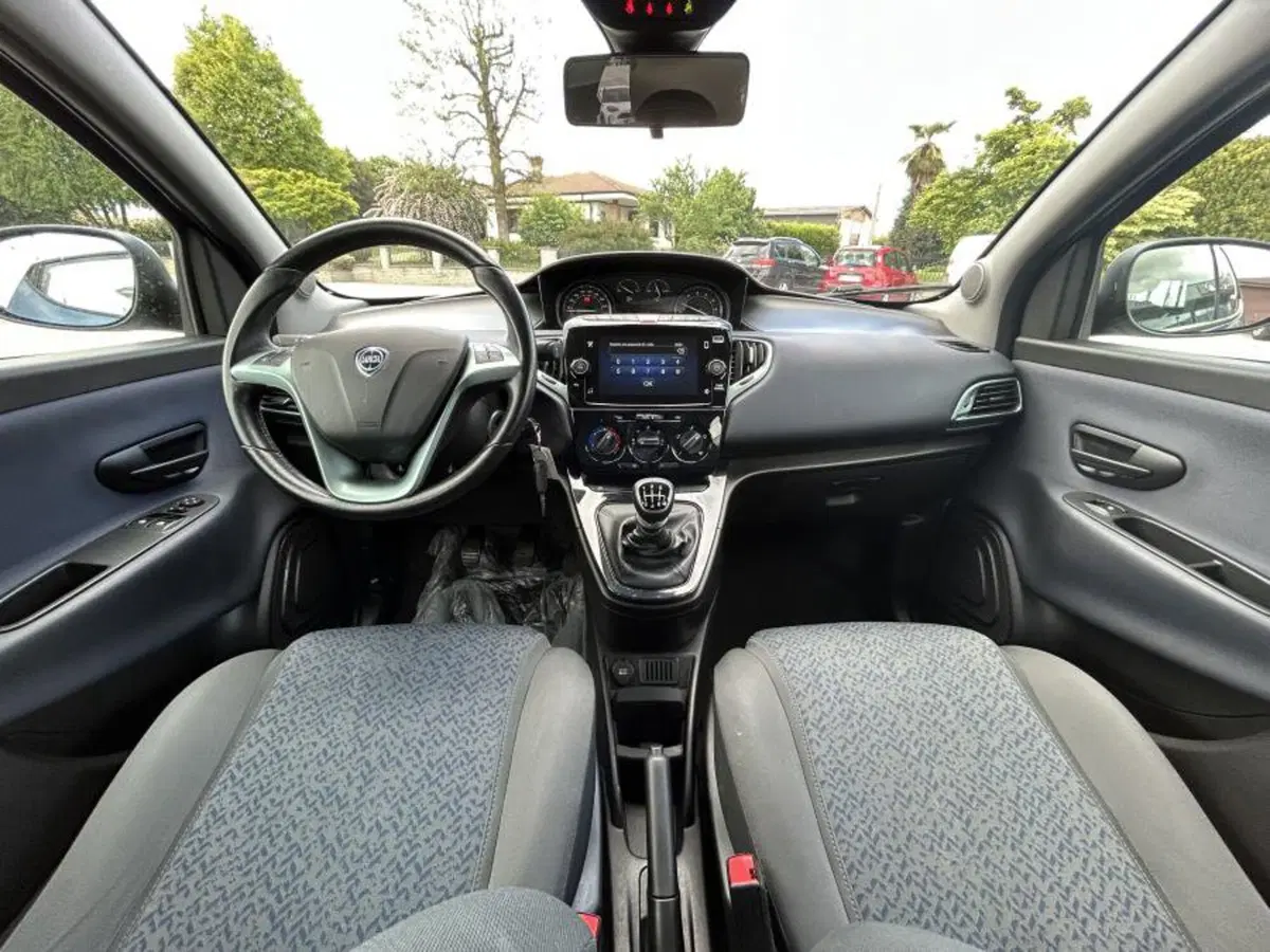 Lancia Ypsilon usata a Cuneo (10)