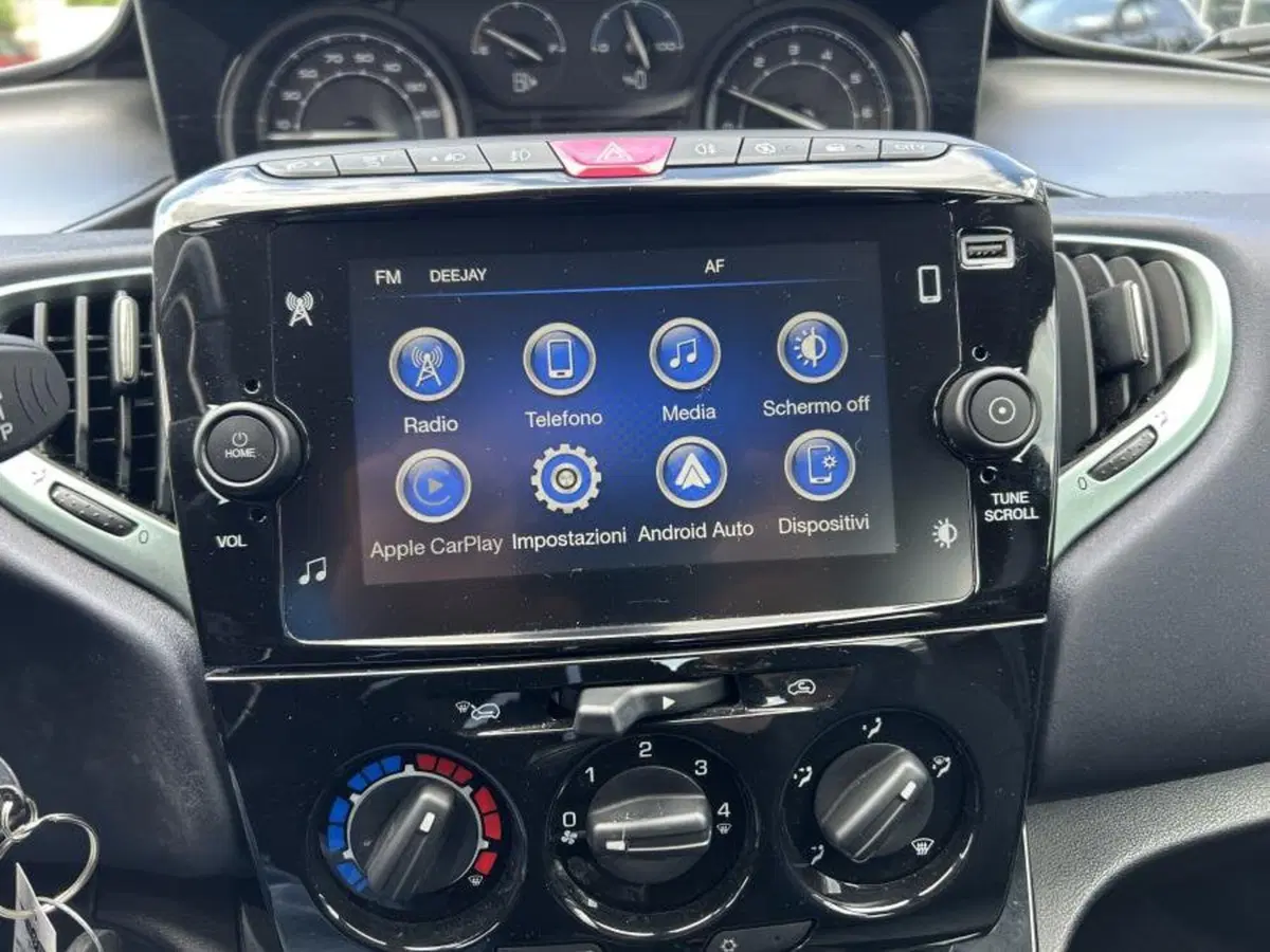 Lancia Ypsilon usata a Cuneo (13)