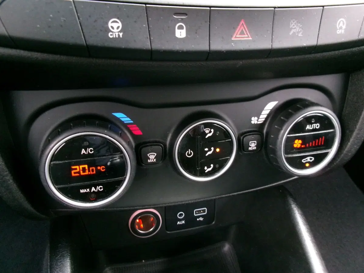 Fiat Tipo Station Wagon usata a Venezia (19)