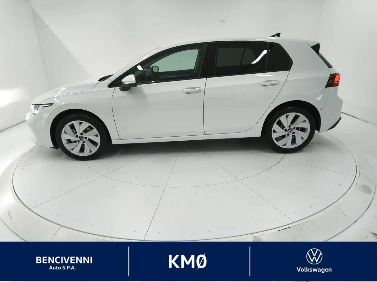 Volkswagen Golf nuova a Catanzaro (12)