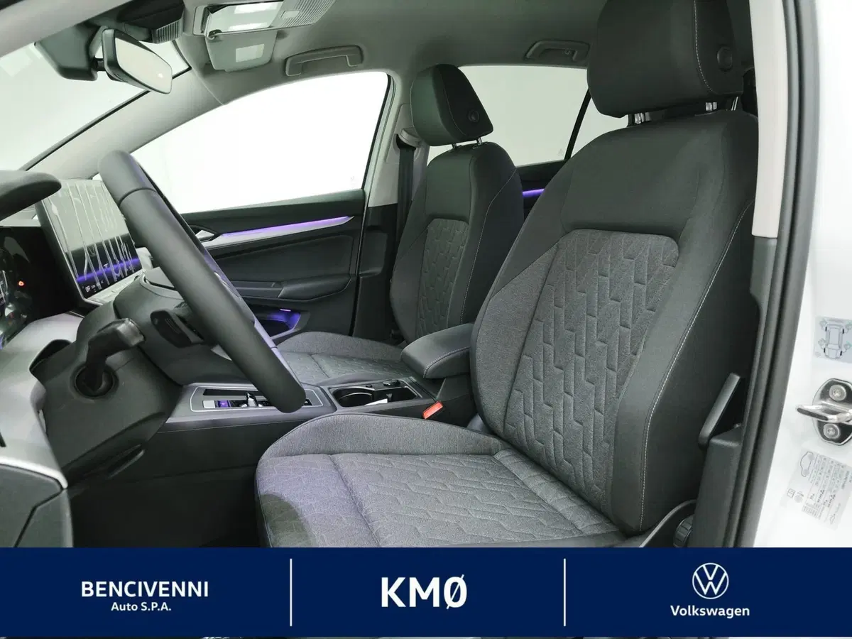Volkswagen Golf nuova a Catanzaro (17)