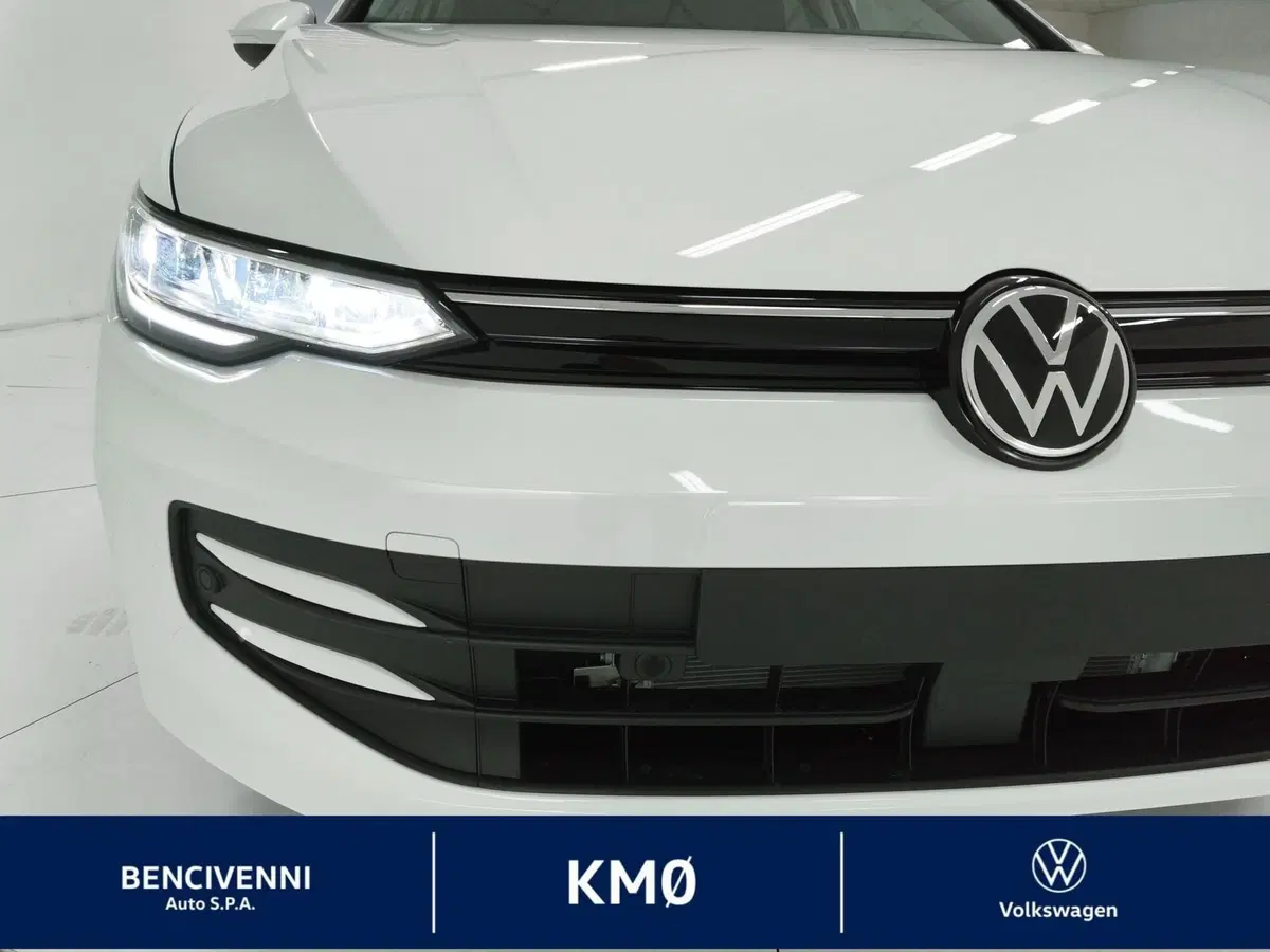 Volkswagen Golf nuova a Catanzaro (3)