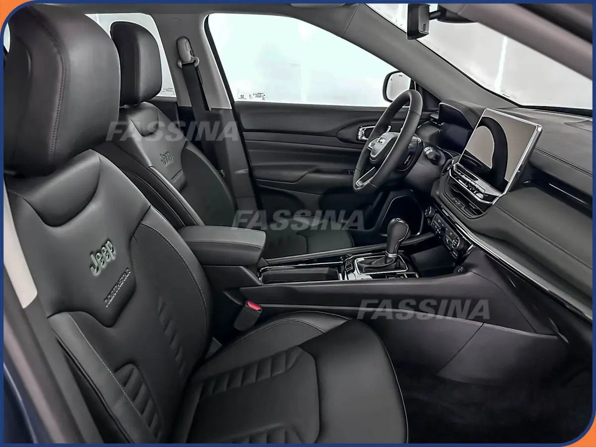 Jeep Compass nuova a Milano (14)