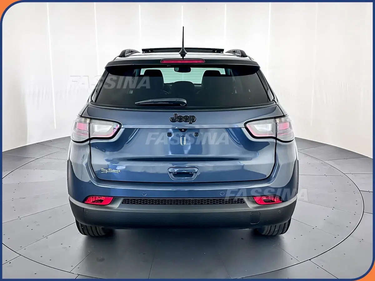 Jeep Compass nuova a Milano (5)