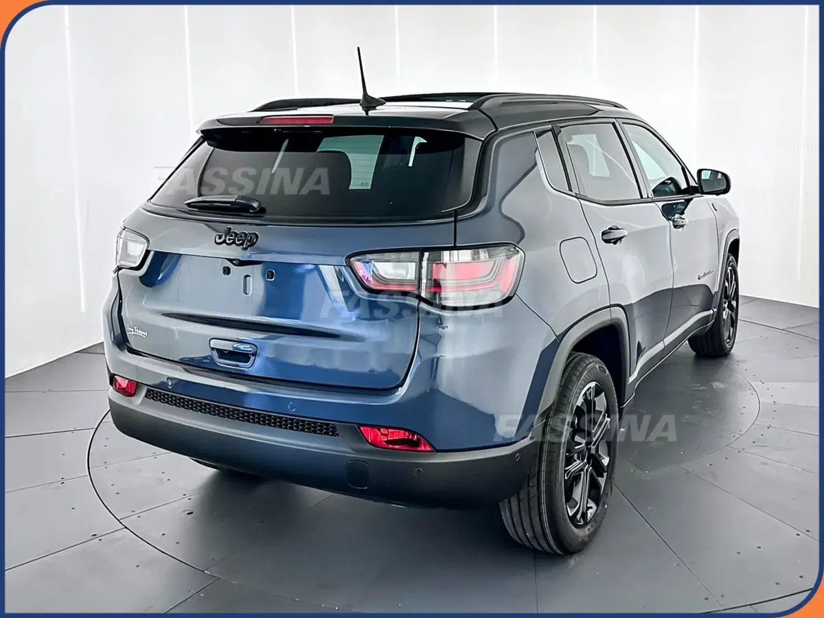 Jeep Compass nuova a Milano (6)