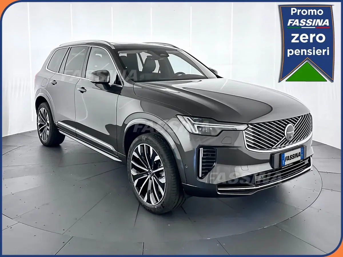 Volvo XC90 nuova a Milano