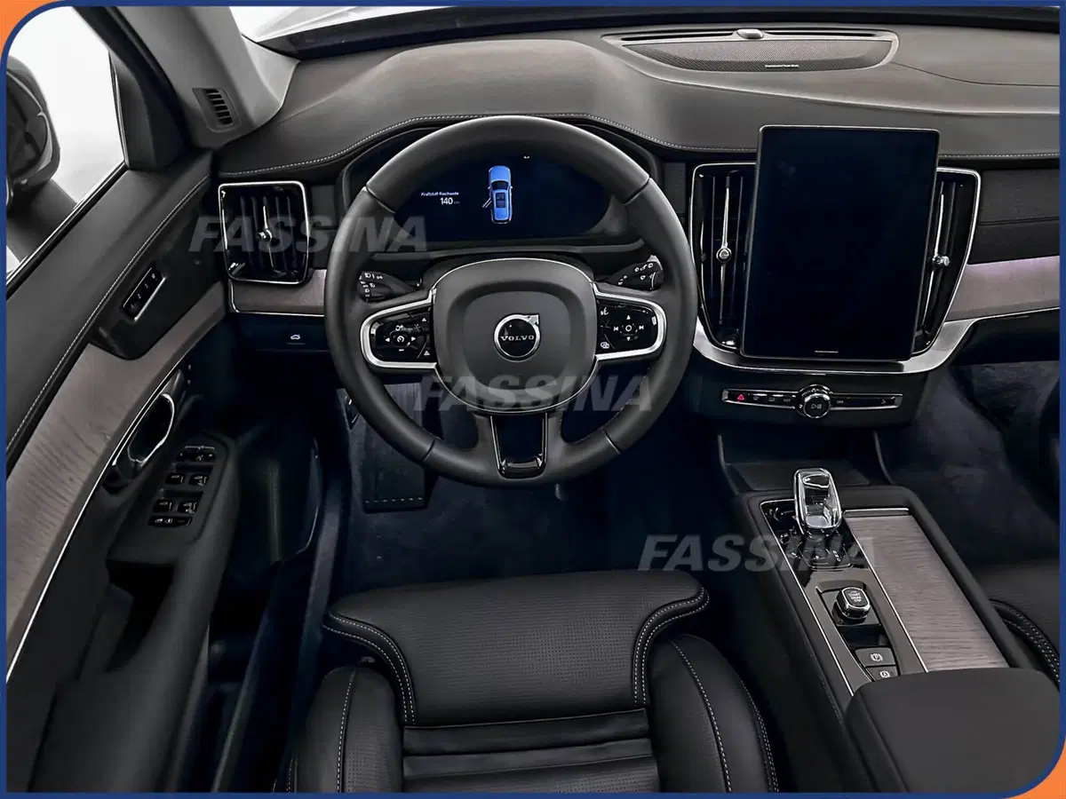 Volvo XC90 nuova a Milano (11)