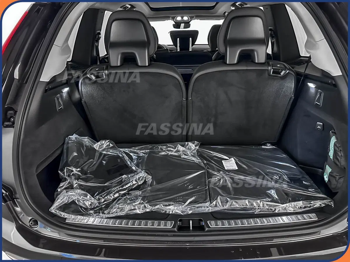 Volvo XC90 nuova a Milano (12)