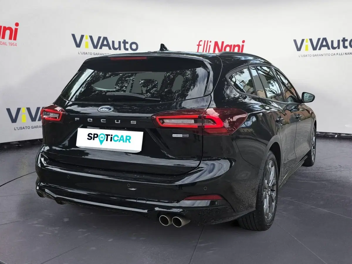 Ford Focus Station Wagon usata a Massa-Carrara (2)