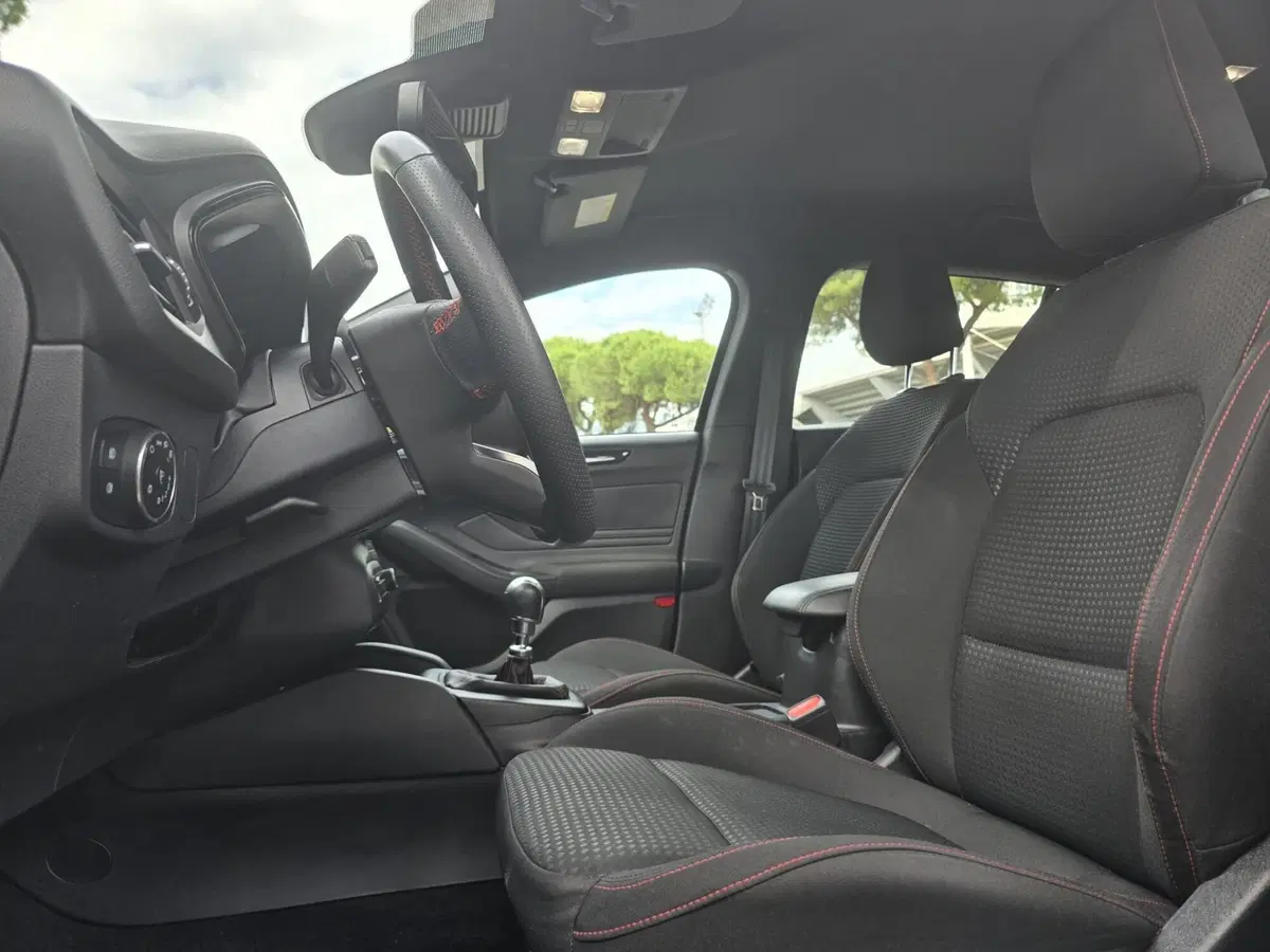 Ford Focus Station Wagon usata a Massa-Carrara (5)