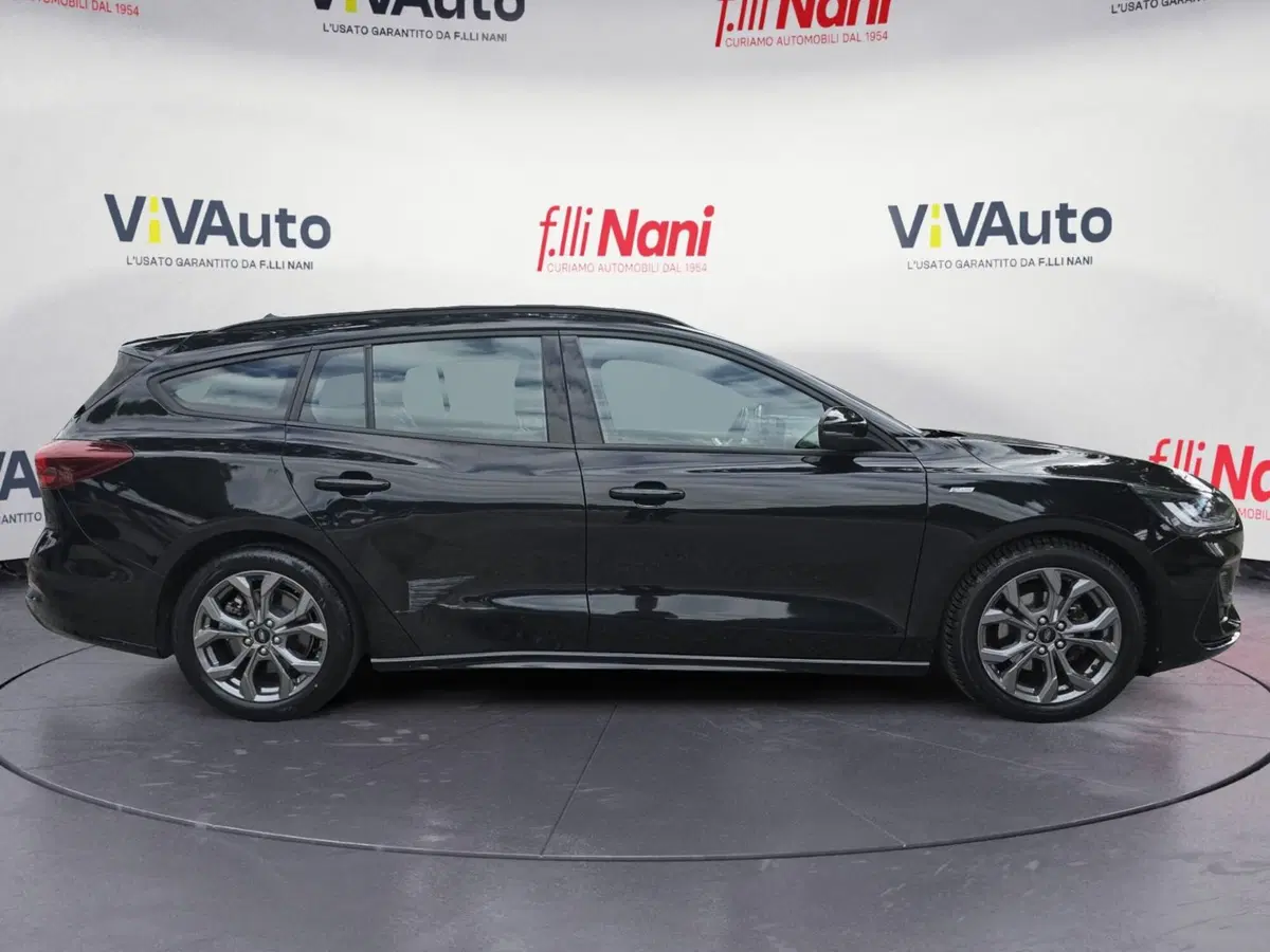 Ford Focus Station Wagon usata a Massa-Carrara (8)