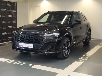 Audi Q5 40 2.0 tdi mhev 12V Identity Black quattro s-tronic del 2024 usata a Modena