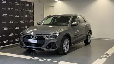 Audi A1 allstreet 30 1.0 tfsi Business 116cv s tronic del 2024 usata a Modena