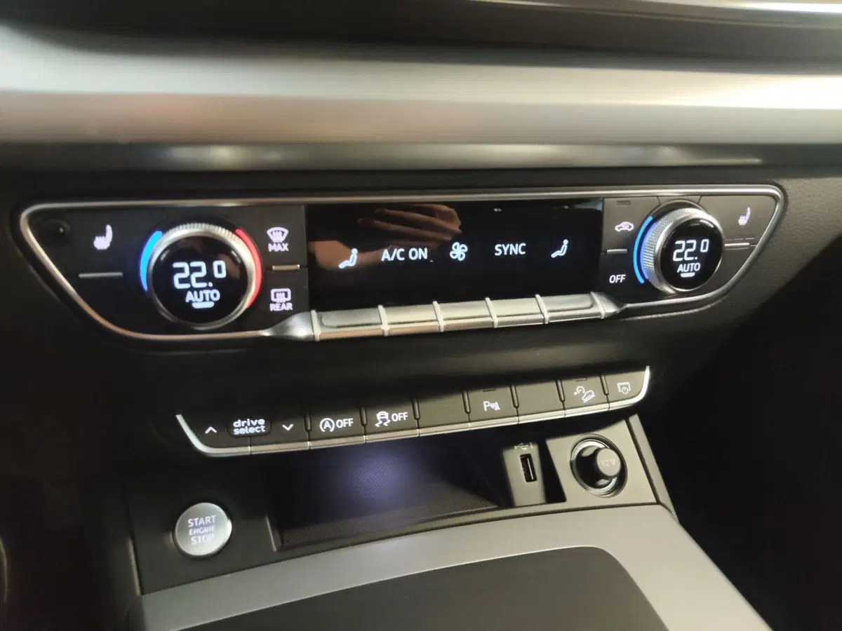 Audi Q5 Sportback usata a Modena (11)