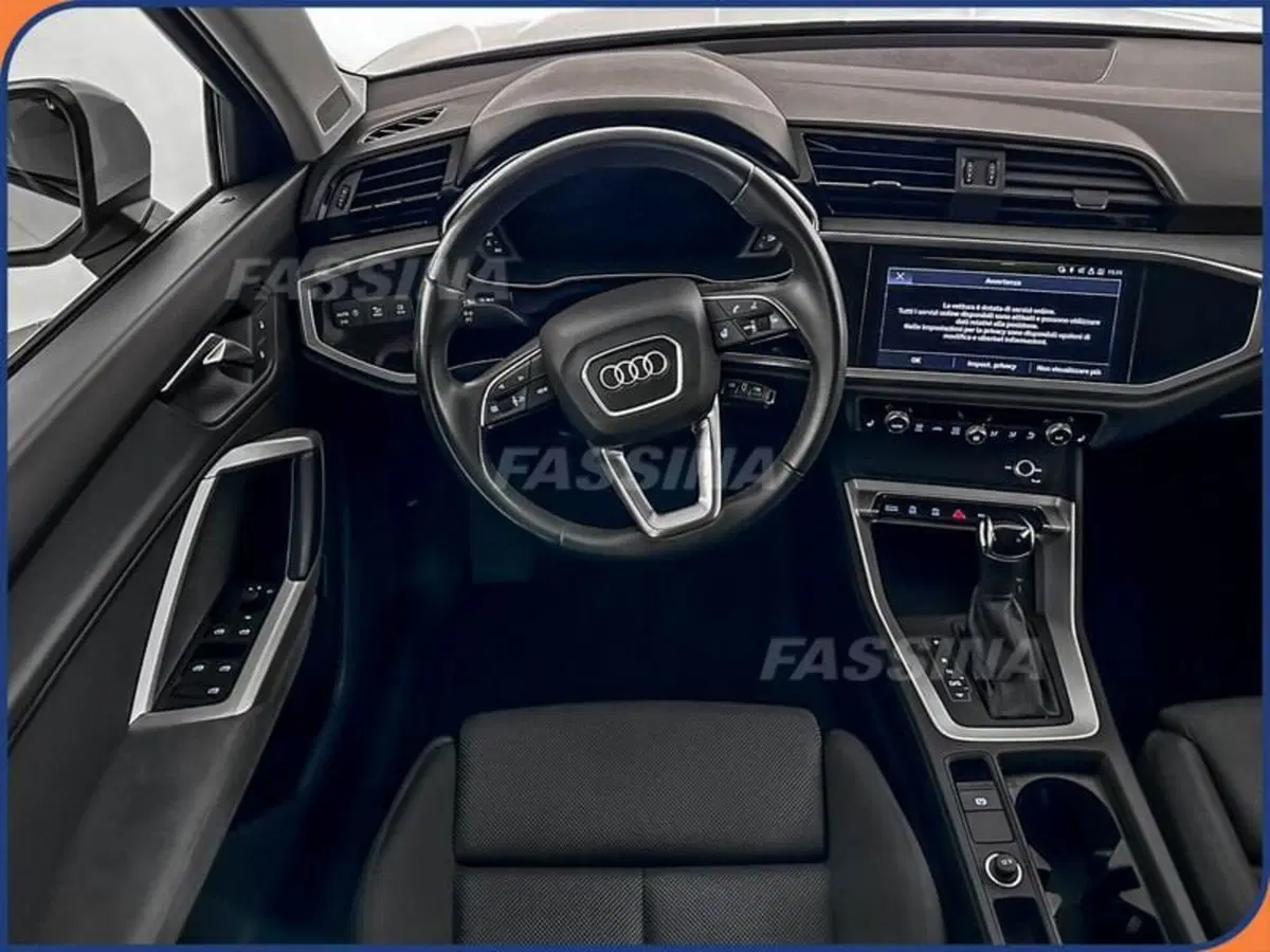 Audi Q3 Sportback usata a Milano (10)