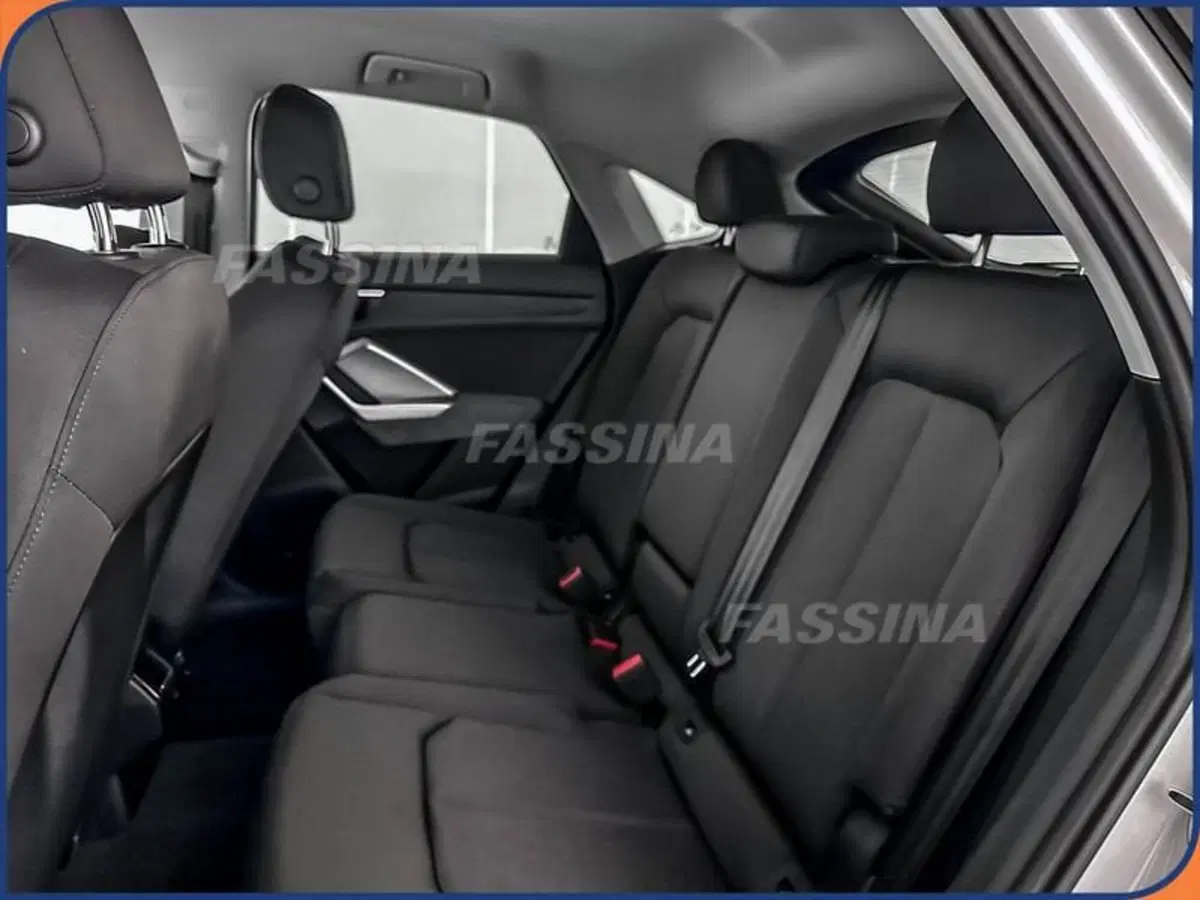 Audi Q3 Sportback usata a Milano (11)