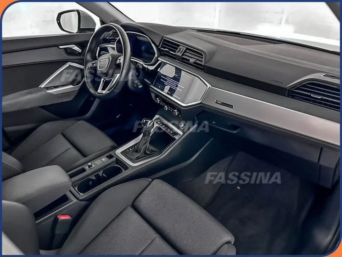 Audi Q3 Sportback usata a Milano (13)