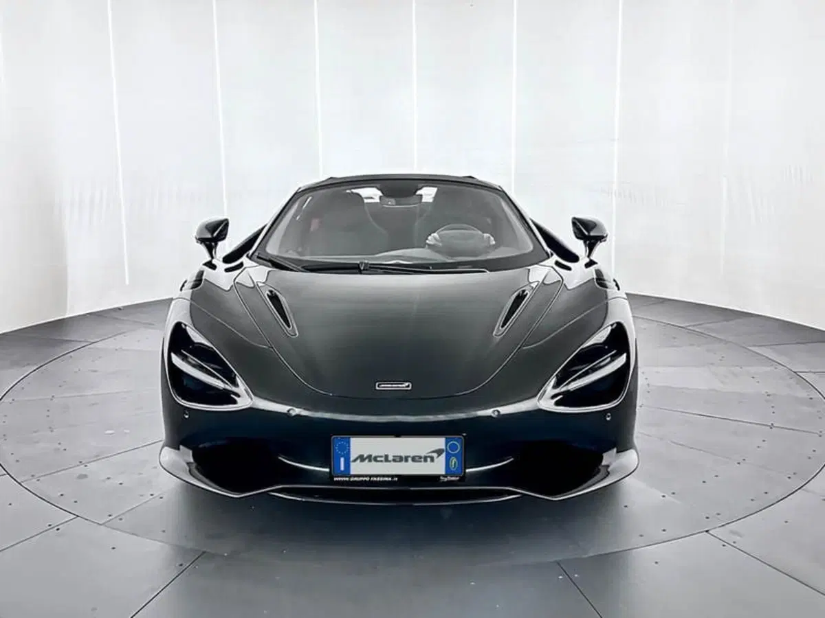 McLaren 750S Cabrio nuova a Milano (2)