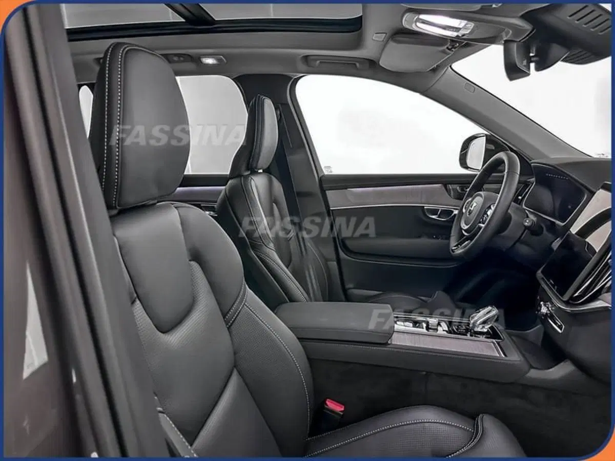 Volvo XC90 nuova a Milano (14)