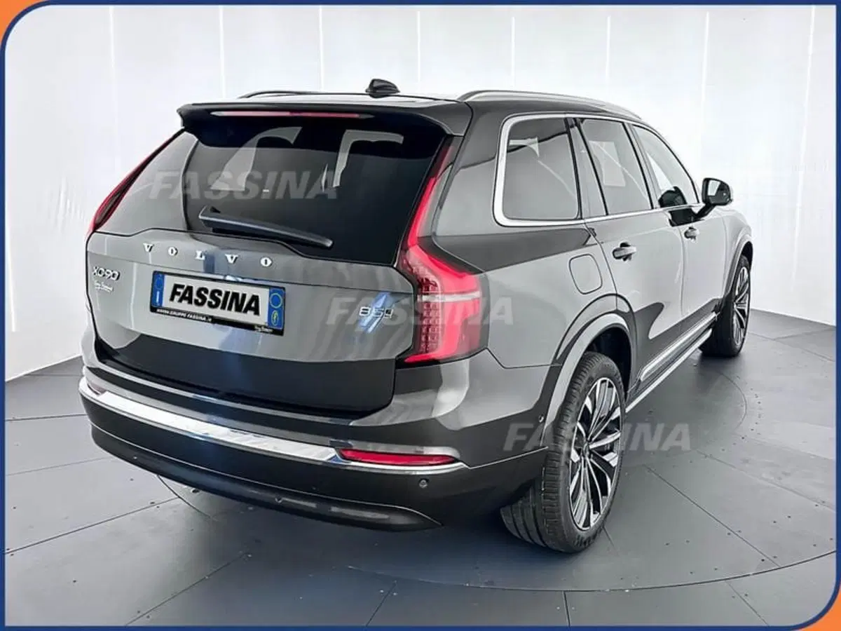 Volvo XC90 nuova a Milano (6)