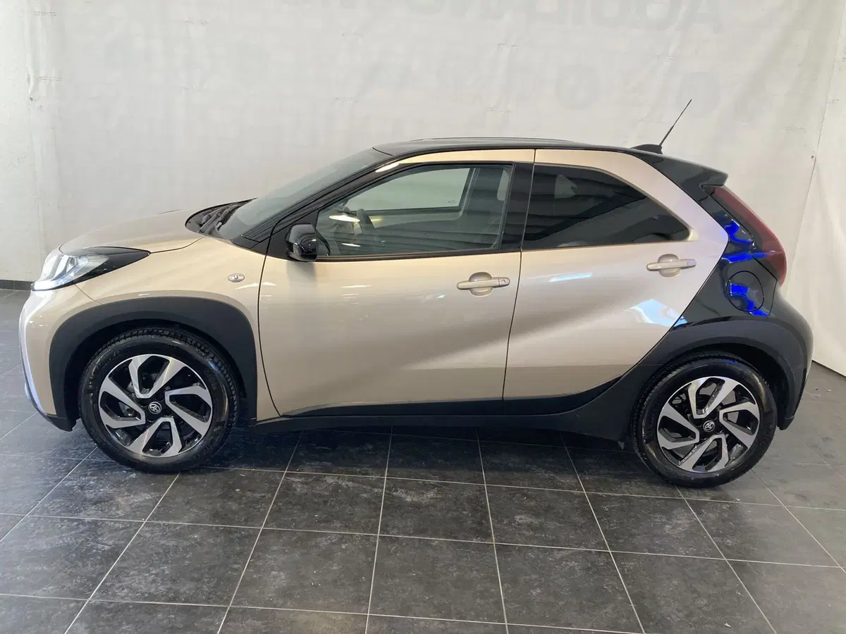 Toyota Aygo X usata a Foggia (4)