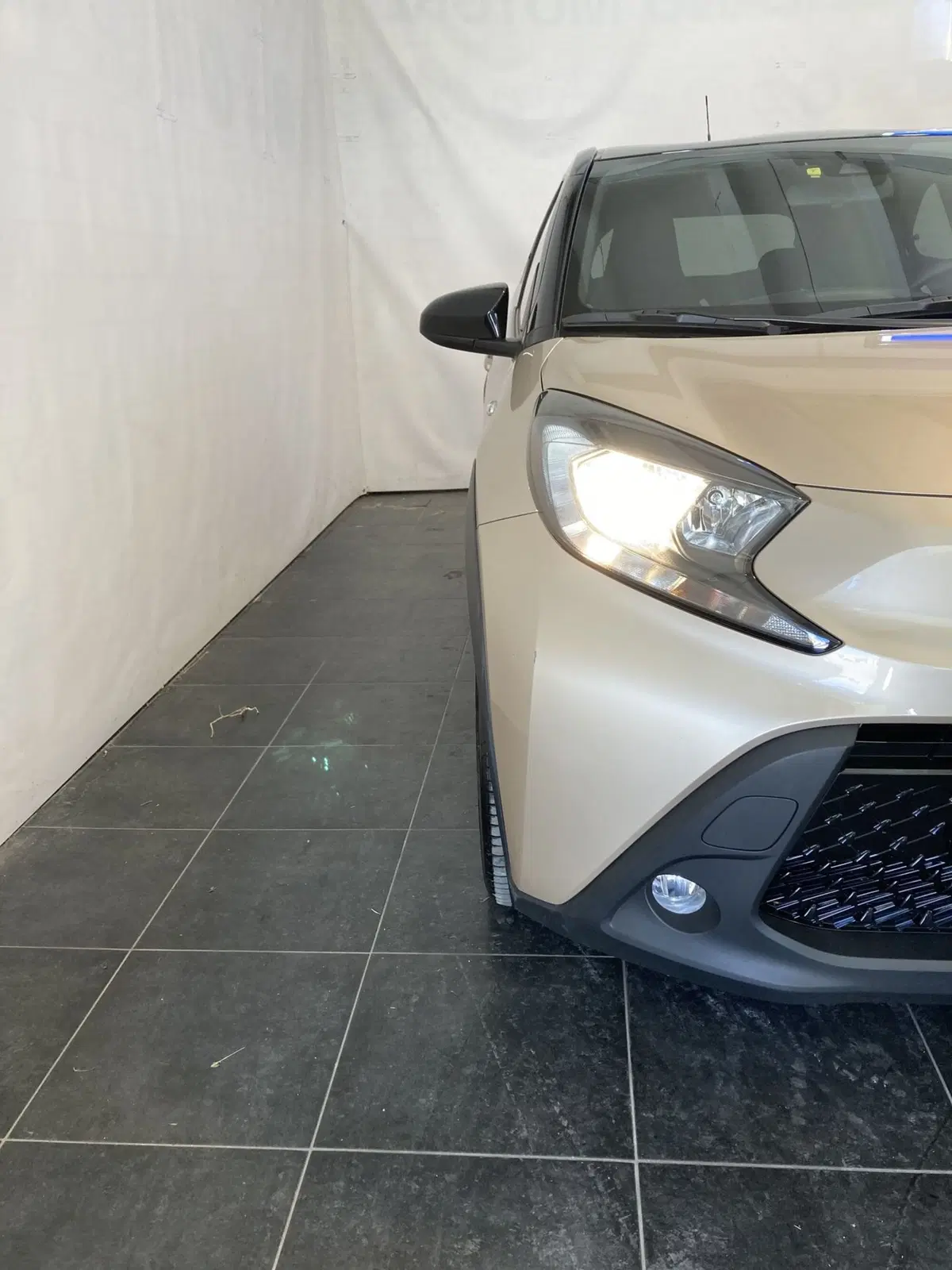 Toyota Aygo X usata a Foggia (8)