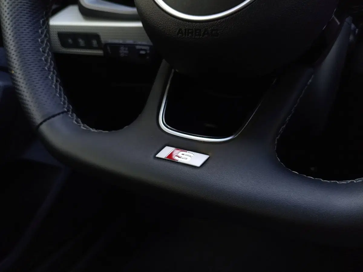 Audi A1 Sportback usata a Bari (12)