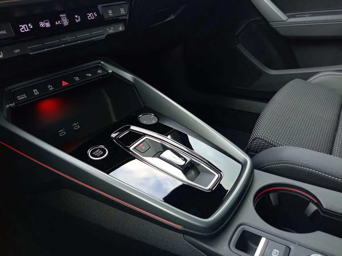 Audi A3 allstreet usata a Bari (13)