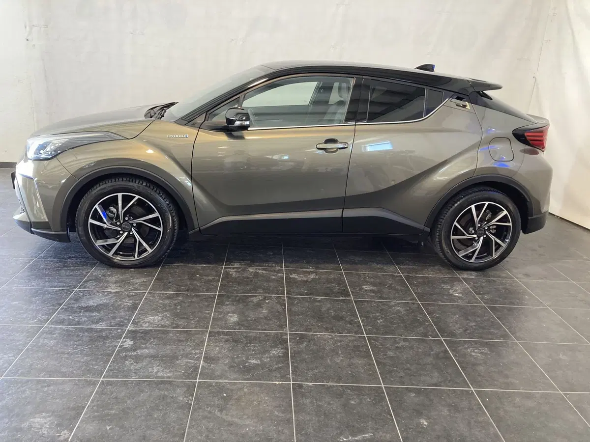 Toyota Toyota C-HR usata a Foggia (4)