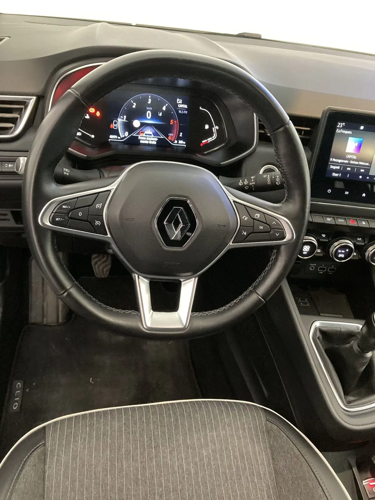 Renault Clio usata a Foggia (7)
