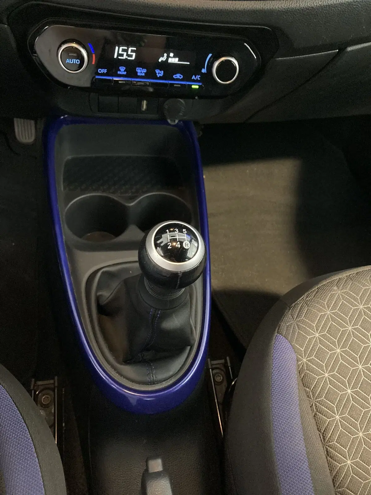 Toyota Aygo X usata a Foggia (16)