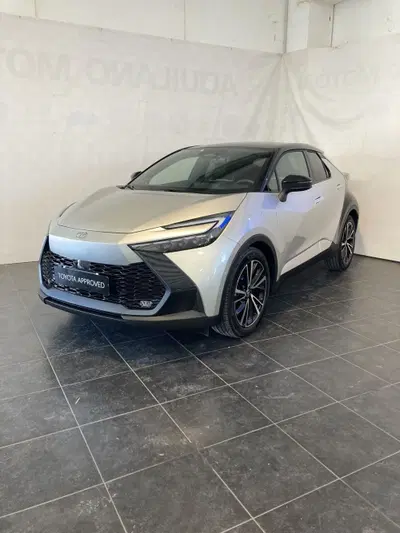 Toyota Toyota C-HR 2.0 hv Lounge Premiere fwd e-cvt del 2024 usata a San Severo