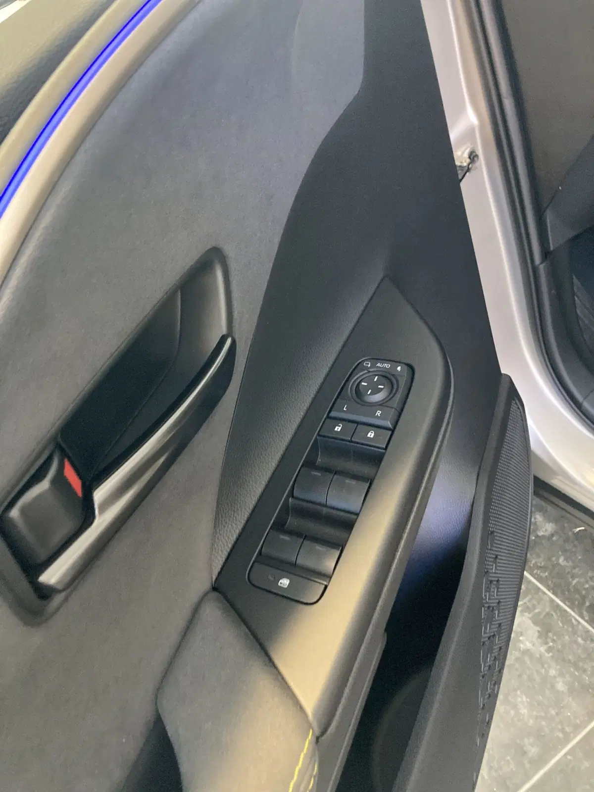 Toyota Toyota C-HR usata a Foggia (7)