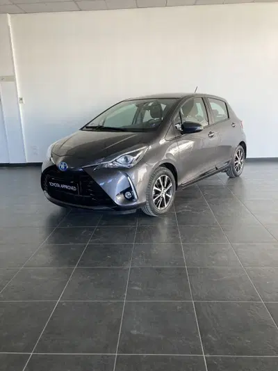 Toyota Yaris 1.5 Hybrid 5 porte Active del 2018 usata a San Severo