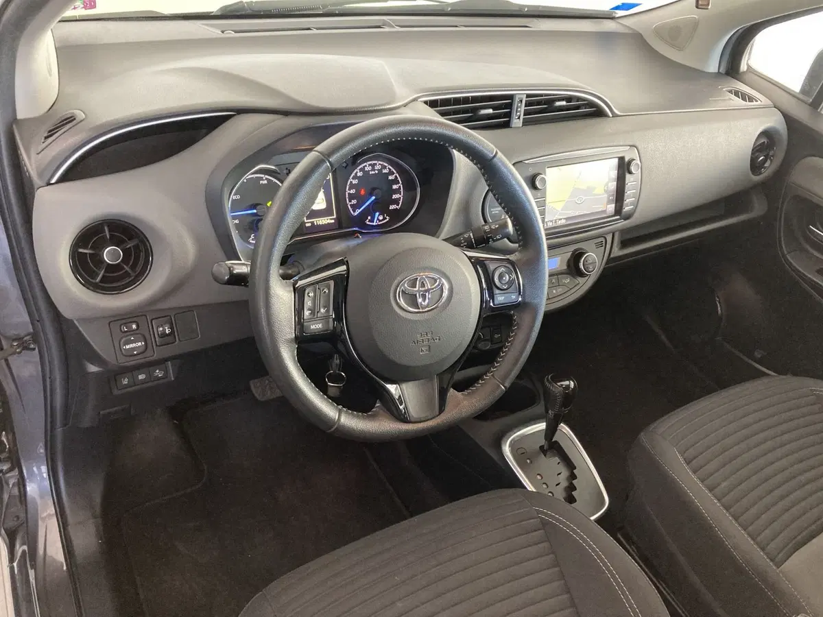 Toyota Yaris usata a Foggia (15)
