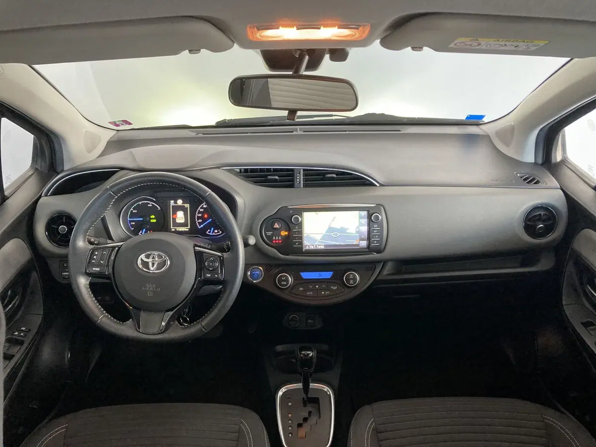 Toyota Yaris usata a Foggia (18)