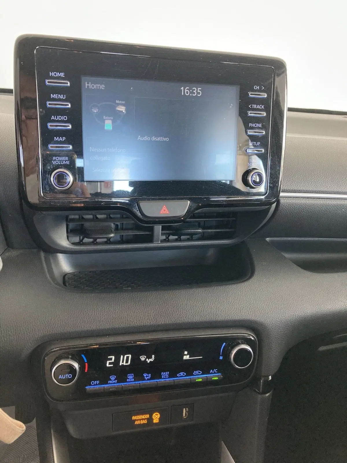 Toyota Yaris usata a Foggia (11)
