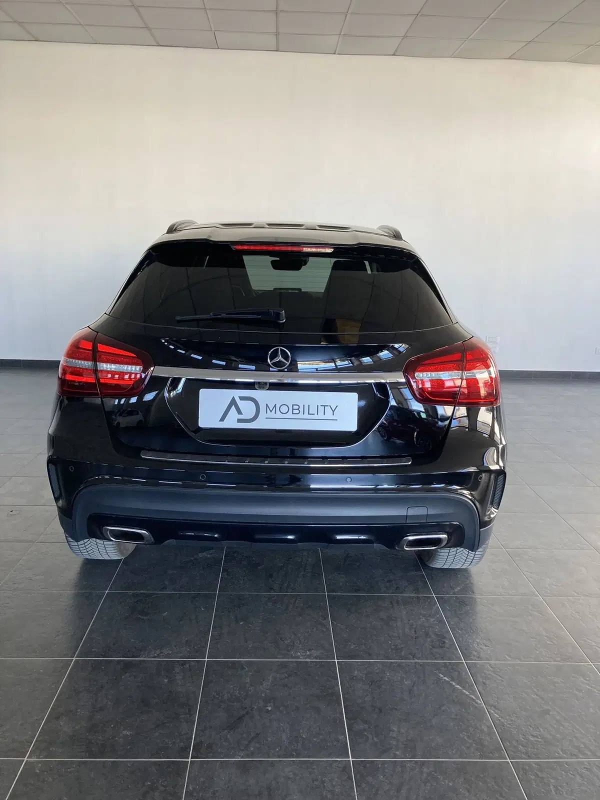 Mercedes-Benz GLA SUV usata a Foggia (10)