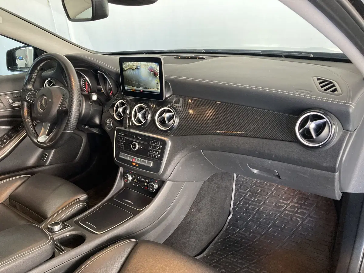 Mercedes-Benz GLA SUV usata a Foggia (13)