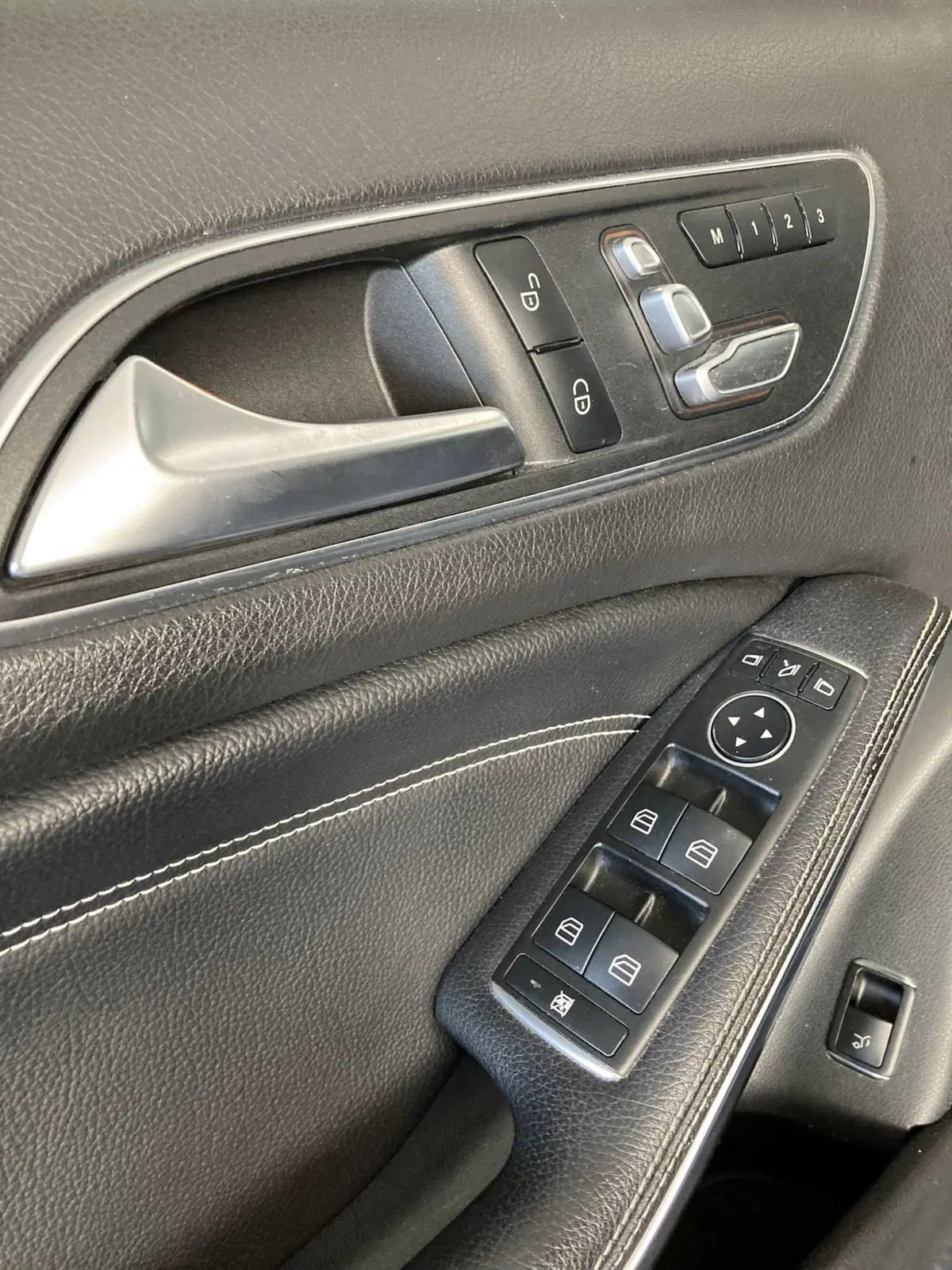 Mercedes-Benz GLA SUV usata a Foggia (9)