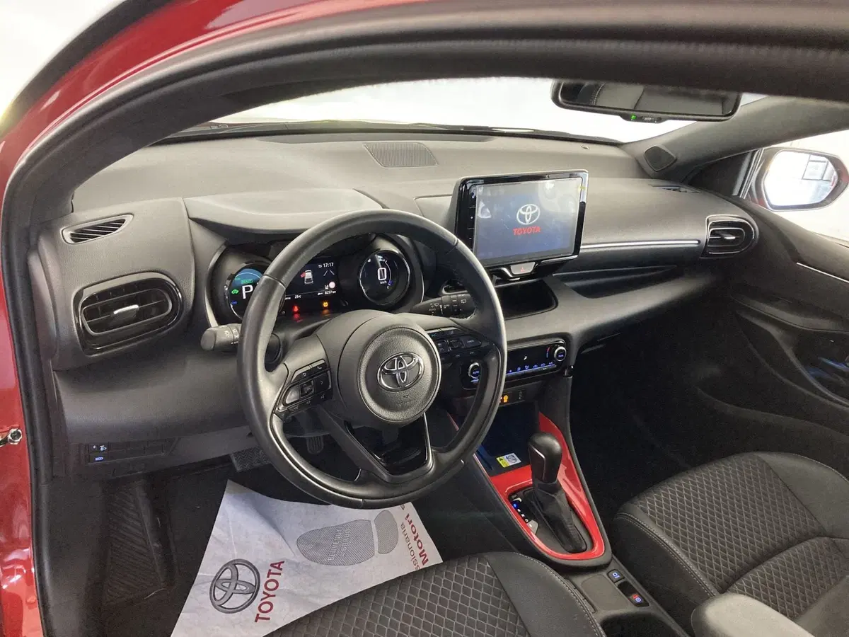Toyota Yaris usata a Foggia (12)